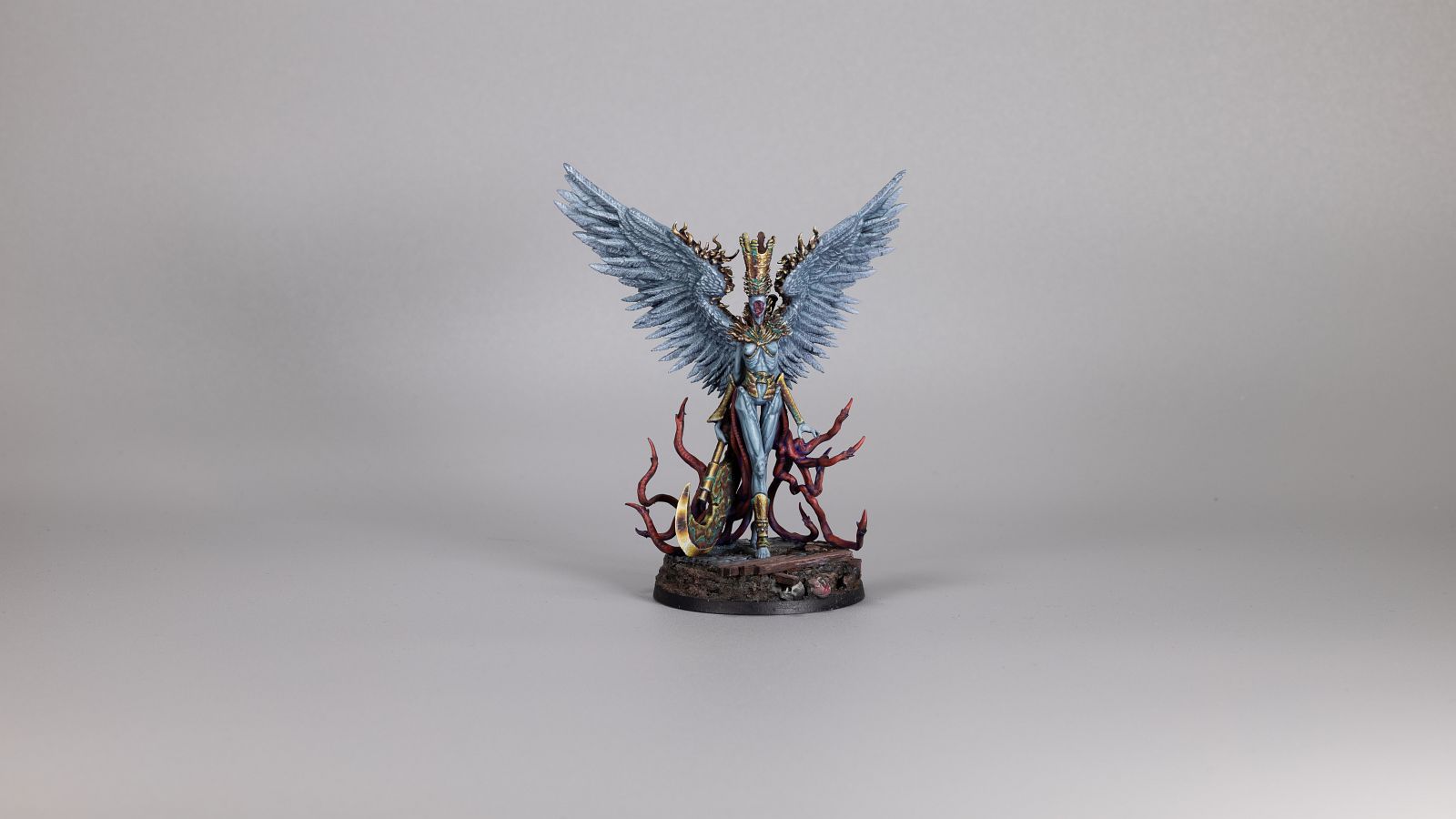 Zarael, the Faceless Queen